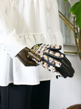 Load image into Gallery viewer, Tweed Gloves