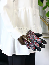 Load image into Gallery viewer, Tweed Gloves