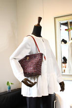 Load image into Gallery viewer, Clutch EX132 (with Leather Shoulder Strap)