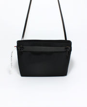 画像をギャラリービューアに読み込む, ベアーズ・ポシェット(全4色)