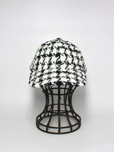 Load image into Gallery viewer, Tweed Cap