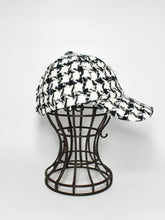 Load image into Gallery viewer, Tweed Cap