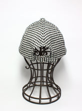 Load image into Gallery viewer, Tweed Cap