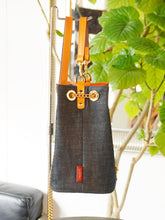 画像をギャラリービューアに読み込む, デニムドローチェーンバッグOK-8090-1
