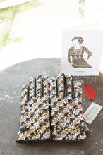 Load image into Gallery viewer, Tweed Gloves
